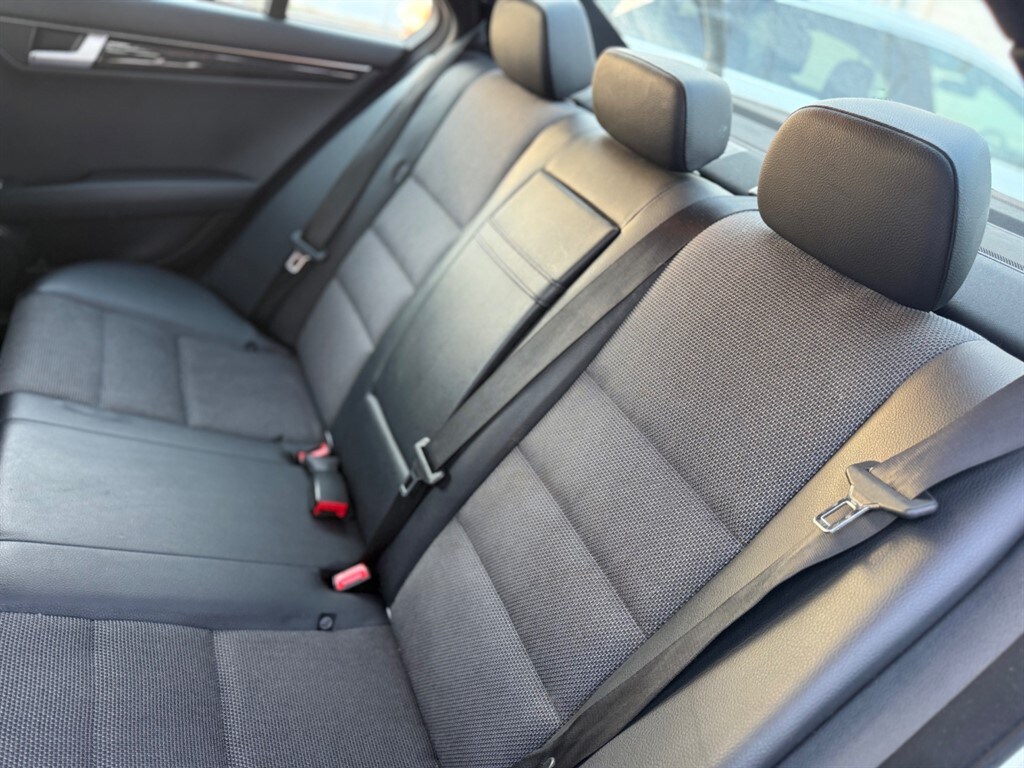 Used Mercedes-Benz C Class 2012 for sale - 77855996: Photo 9