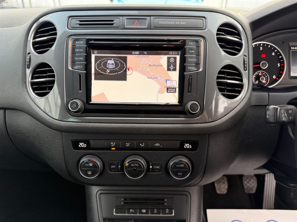 Used Volkswagen Tiguan 2015 for sale - 76738553: Photo 18