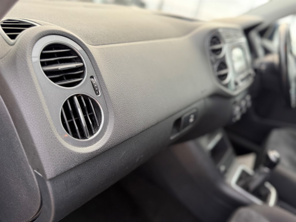 Used Volkswagen Tiguan 2015 for sale - 76738553: Photo 23