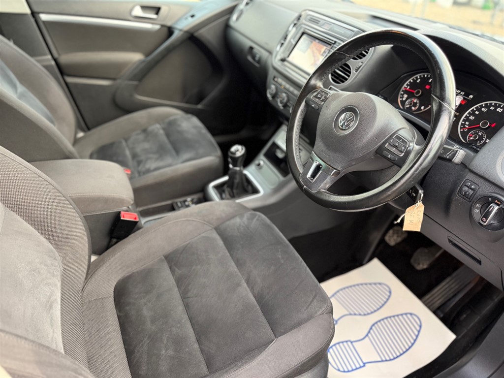 Used Volkswagen Tiguan 2015 for sale - 76738553: Photo 3