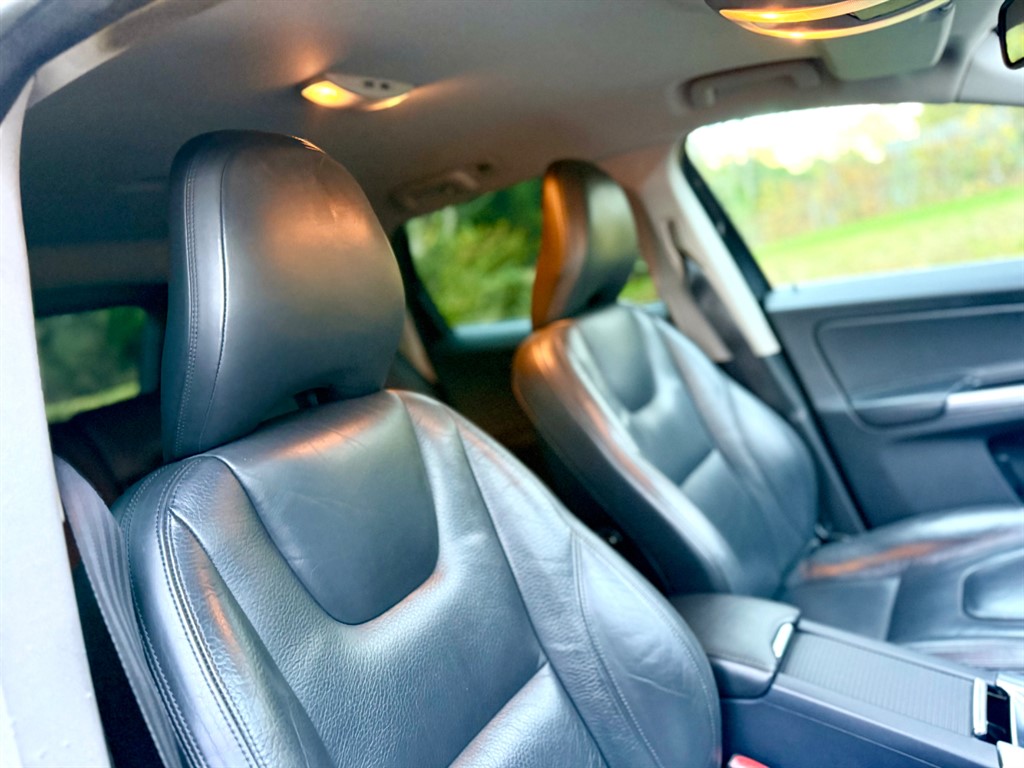 Used Volvo XC60 2013 for sale - 76575305: Photo 24