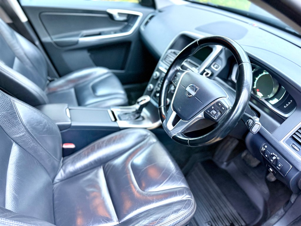 Used Volvo XC60 2013 for sale - 76575305: Photo 3