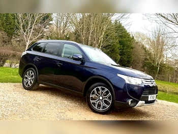 Used Mitsubishi Outlander 2015 for sale - 77951007: Photo