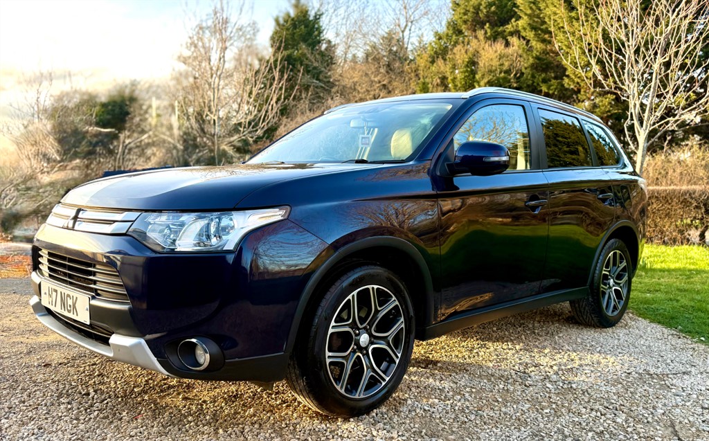 Used Mitsubishi Outlander 2015 for sale - 77951007: Photo 2