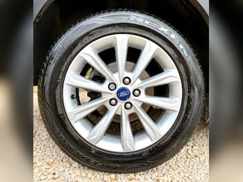 Used Ford Kuga 2016 for sale - 79567400: Photo