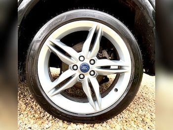 Used Ford Kuga 2015 for sale - 77691224: Photo