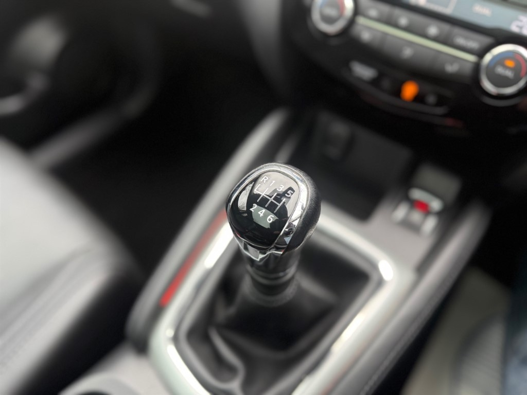 Used Nissan Qashqai 2017 for sale - 77614880: Photo 25