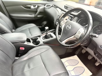 Used Nissan Qashqai 2017 for sale - 77614880: Photo