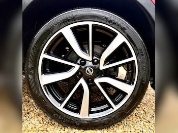 Used Nissan Qashqai 2017 for sale - 77614880: Photo