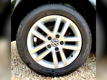 Used Volkswagen Touran 2013 for sale - 79775768: Photo