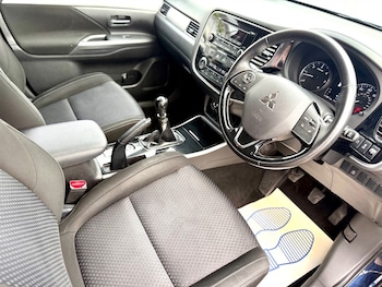 Used Mitsubishi Outlander 2017 for sale - 78917973: Photo