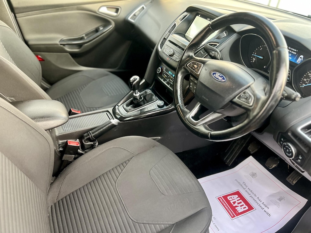 Used Ford Focus 2018 for sale - 76438271: Photo 2