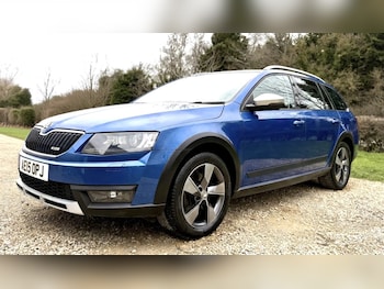 Used Skoda Octavia 2015 for sale - 77877943: Photo