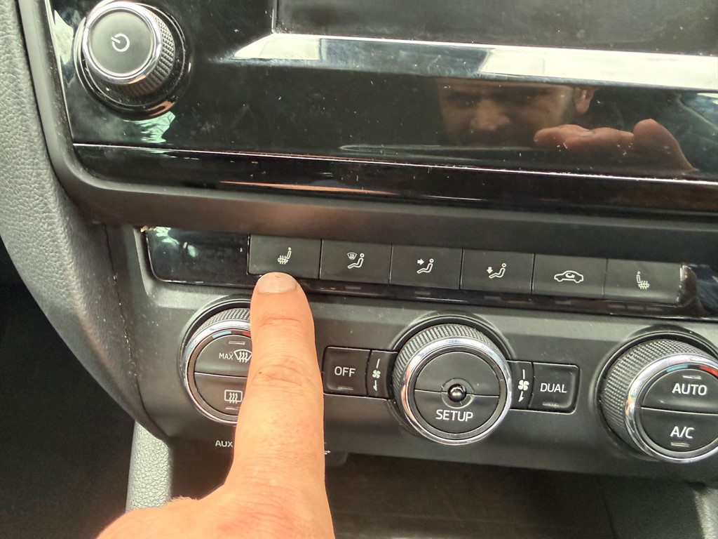 Used Skoda Octavia 2015 for sale - 77877943: Photo 40