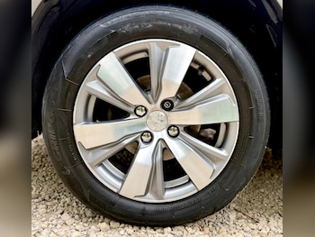 Used Peugeot 2008 2015 for sale - 79393829: Photo
