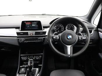 Used BMW 2 Series 2019 for sale - 77640848: Photo