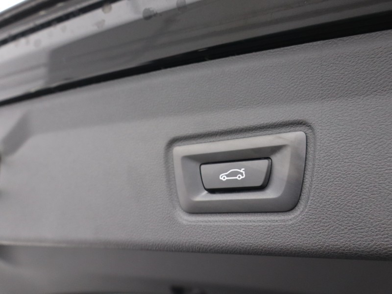 Used BMW i4 2025 for sale - 76982216: Photo 39