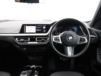 Used BMW 1 Series 2022 for sale - 76981537: Photo