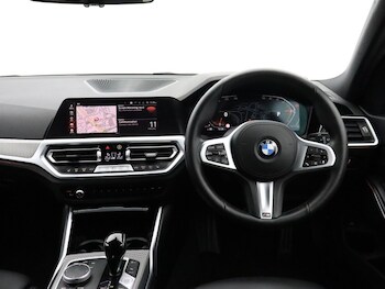 Used BMW 3 Series 2021 for sale - 77519394: Photo