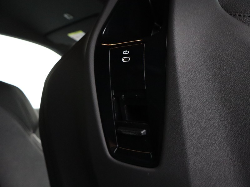 Used BMW iX 2025 for sale - 78028143: Photo 49