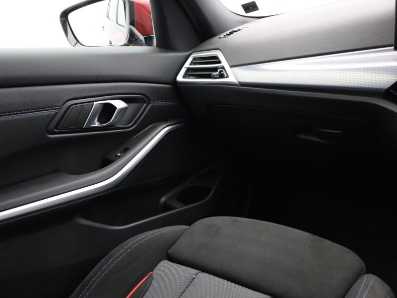 Used BMW 3 Series 2025 for sale - 76981981: Photo 51