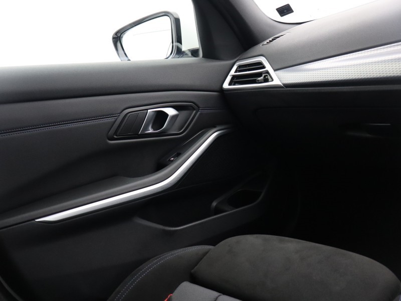 Used BMW 3 Series 2025 for sale - 76982343: Photo 53