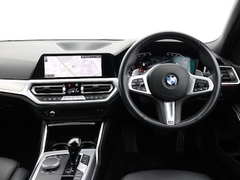 Used BMW 3 Series 2021 for sale - 77934556: Photo