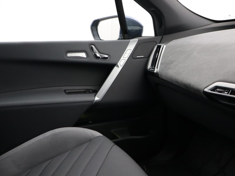 Used BMW iX 2025 for sale - 78042280: Photo 61