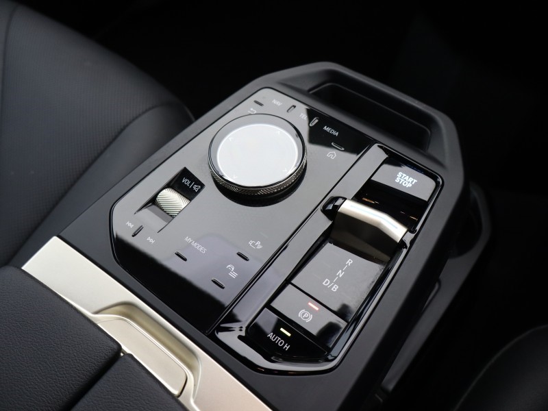 Used BMW iX 2022 for sale - 76980856: Photo 8