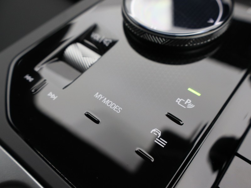 Used BMW iX 2025 for sale - 76982426: Photo 22