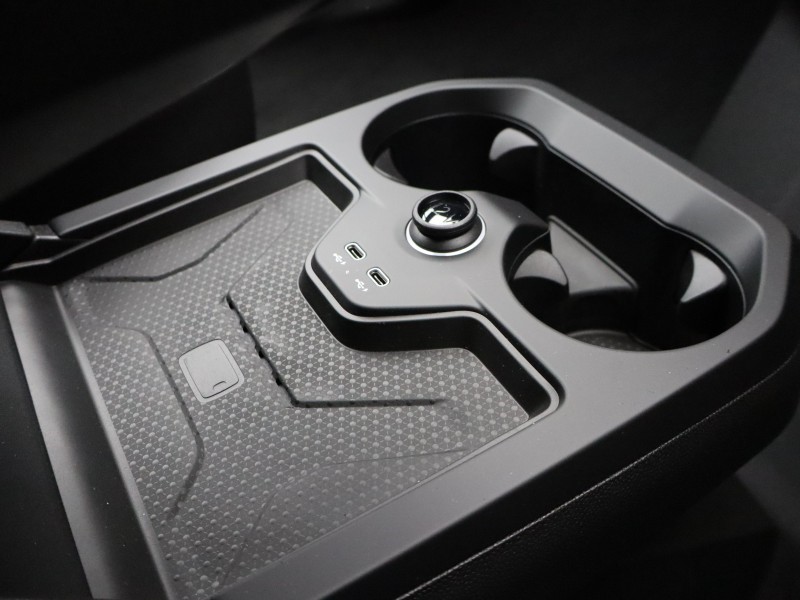 Used BMW iX 2025 for sale - 76982426: Photo 24