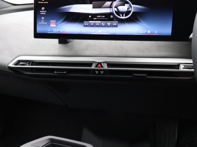 Used BMW iX 2025 for sale - 76982426: Photo 33