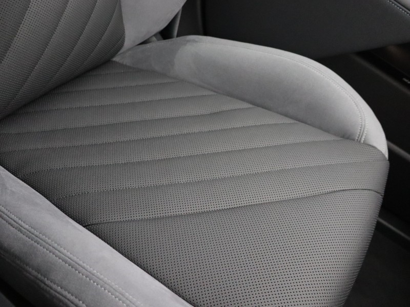 Used BMW iX 2025 for sale - 76982426: Photo 37