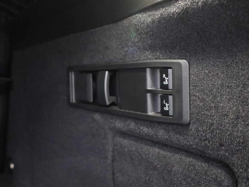 Used BMW iX 2025 for sale - 76982426: Photo 40