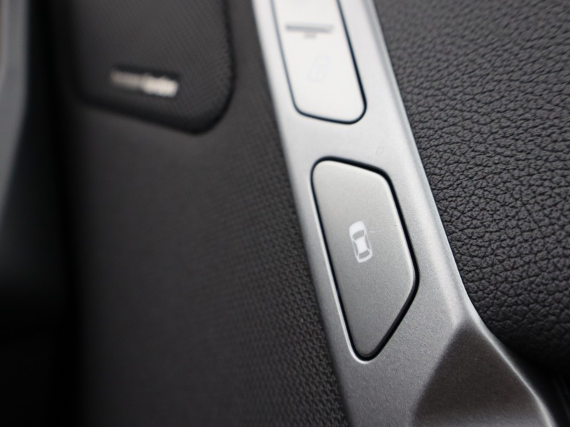 Used BMW iX 2025 for sale - 76982426: Photo 52