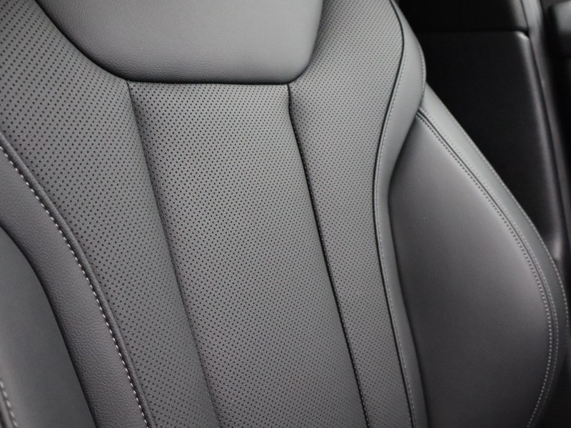 Used BMW 3 Series 2025 for sale - 76982378: Photo 13