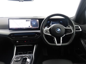 Used BMW 3 Series 2025 for sale - 76982378: Photo