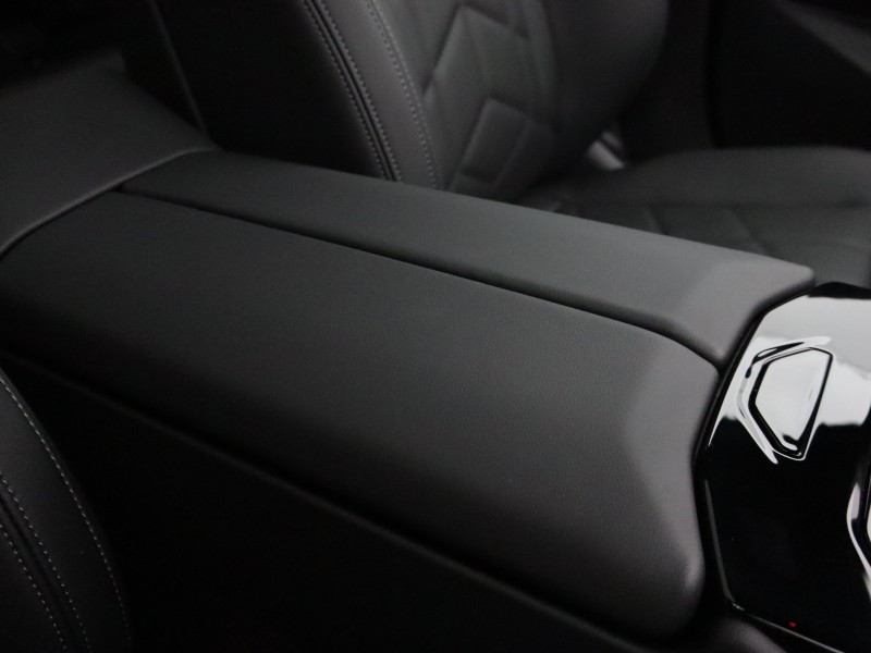 Used BMW 5 Series 2025 for sale - 77983683: Photo 46