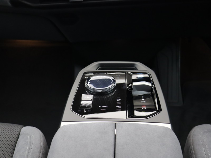 Used BMW iX 2025 for sale - 77581496: Photo 12