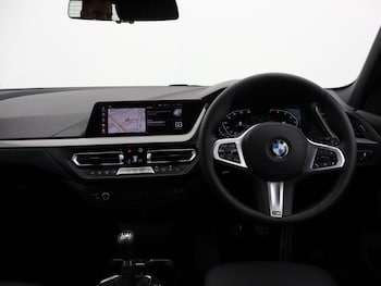 Used BMW 1 Series 2021 for sale - 76981137: Photo