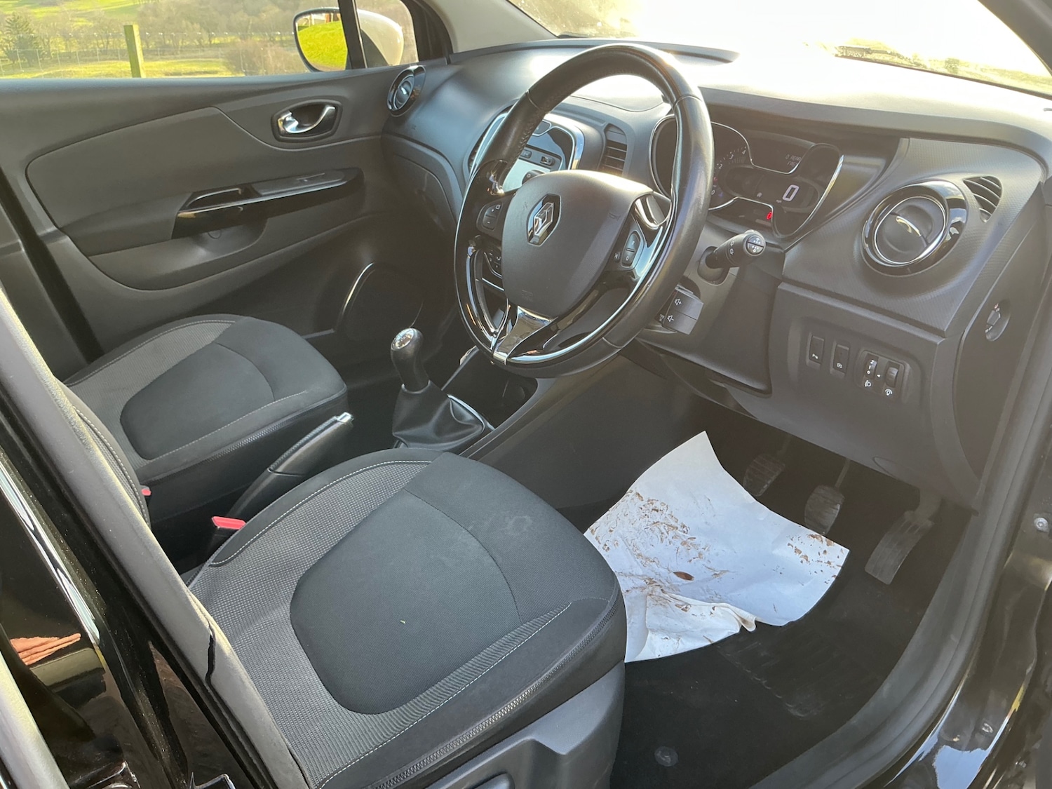 Used Renault Captur 2016 for sale - 77352240: Photo 11