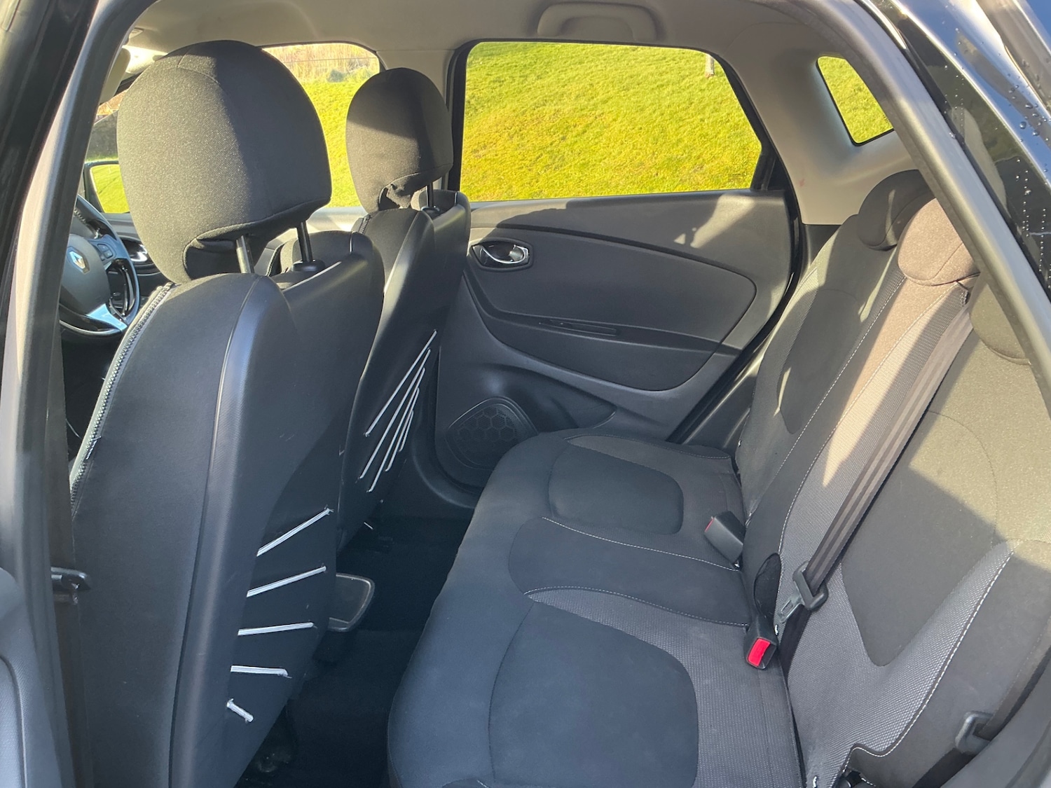 Used Renault Captur 2016 for sale - 77352240: Photo 16