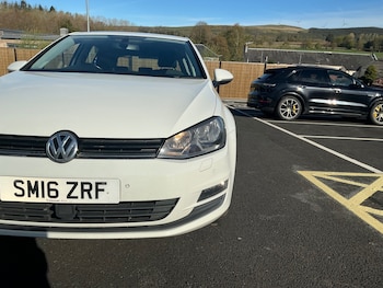 Used Volkswagen Golf 2016 for sale - 78379200: Photo