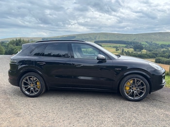 Used Porsche Cayenne 2020 for sale - 79504248: Photo