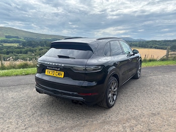 Used Porsche Cayenne 2020 for sale - 79504248: Photo