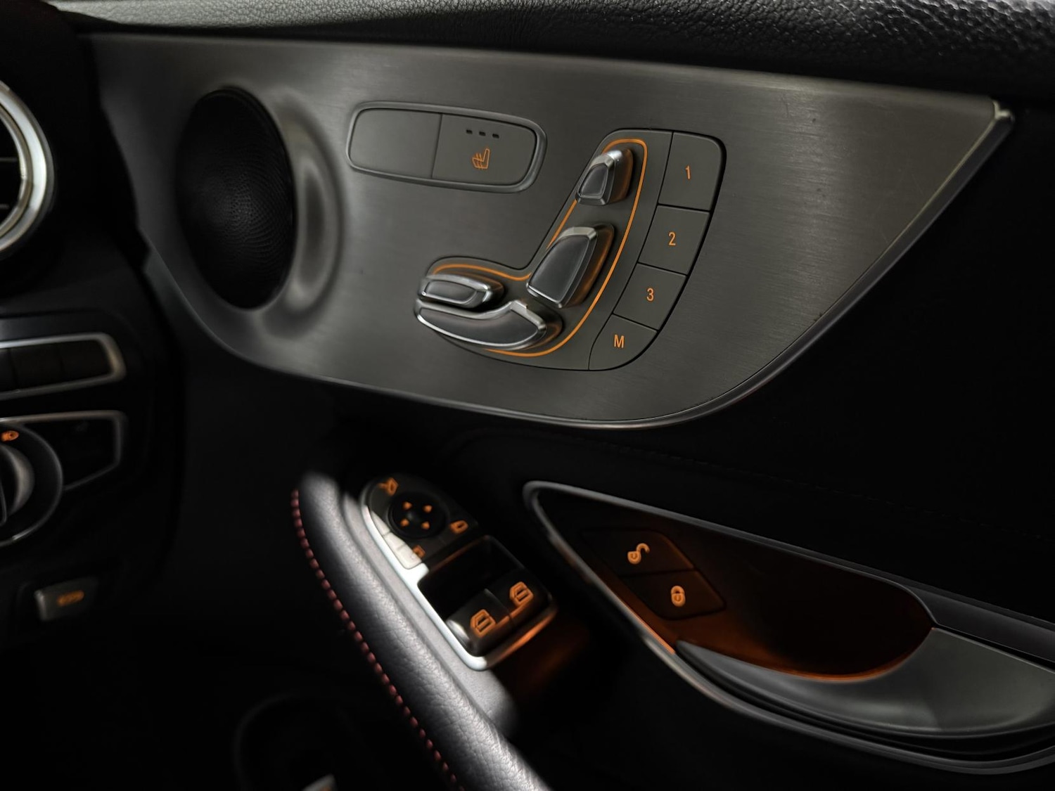 Used Mercedes-Benz C Class 2019 for sale - 78078135: Photo 17