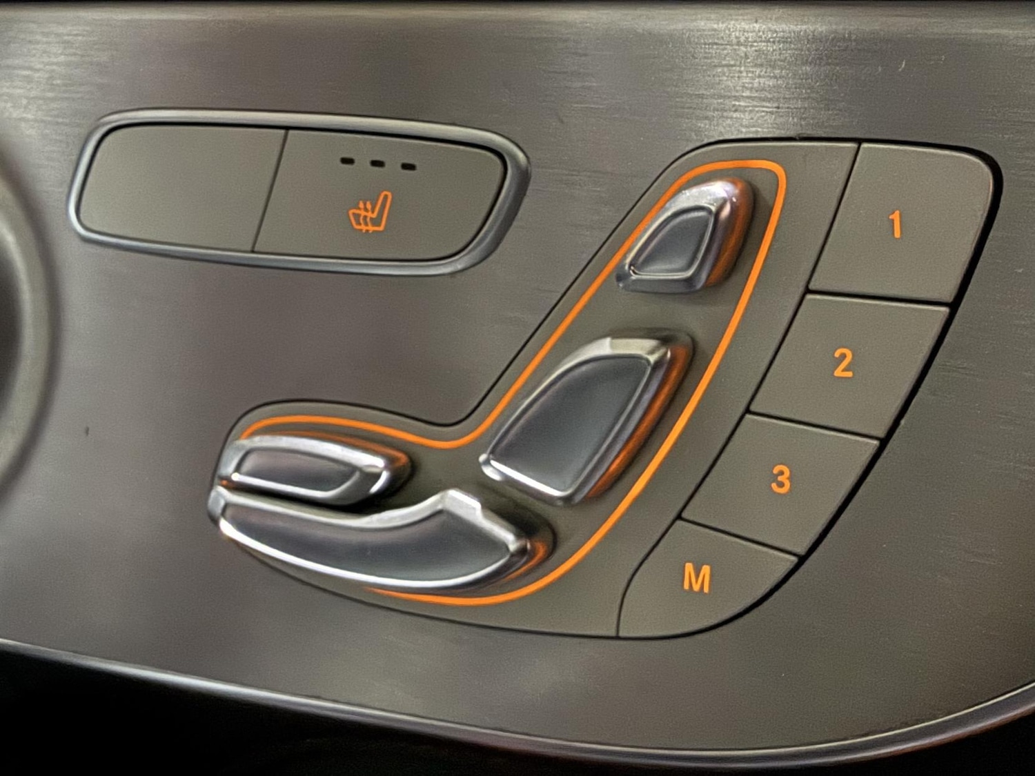 Used Mercedes-Benz C Class 2019 for sale - 78078135: Photo 18