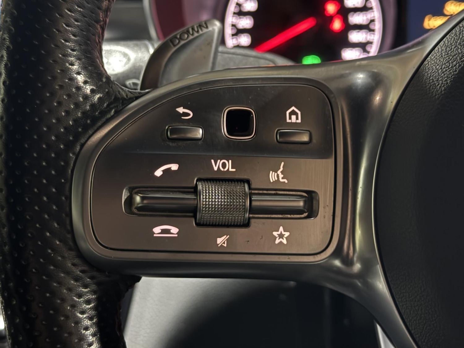 Used Mercedes-Benz C Class 2019 for sale - 78078135: Photo 24