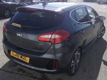 Used Kia Ceed 2018 for sale - 77941606: Photo