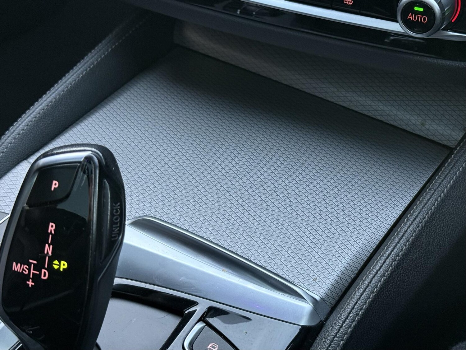 Used BMW 5 Series 2017 for sale - 75732135: Photo 48